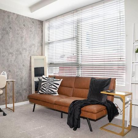 June Specials- Suite Spot Dtla- Free Parking For One Car! Лос-Анджелес Экстерьер фото