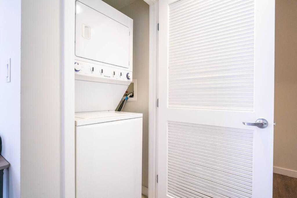 June Specials- Suite Spot Dtla- Free Parking For One Car! Лос-Анджелес Экстерьер фото